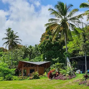  Lodge Kalani Oceanside Retreat